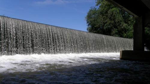 Photo of entire span of Singing Dam